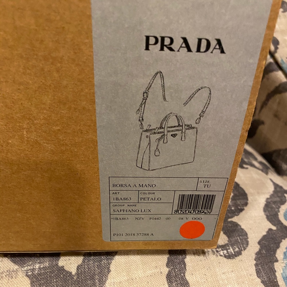 Prada saffiano lux bag